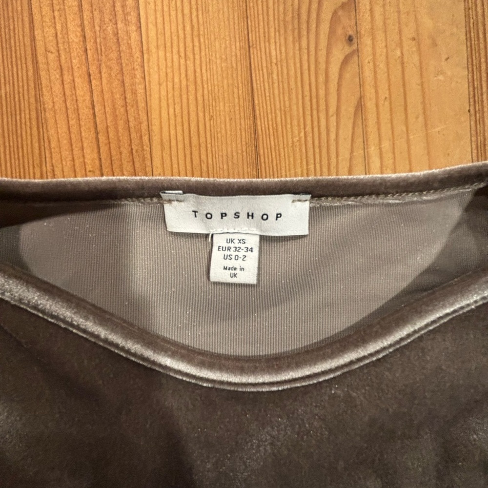 Crushed Velvet Long Sleeve Crop - Picture 3 of 3